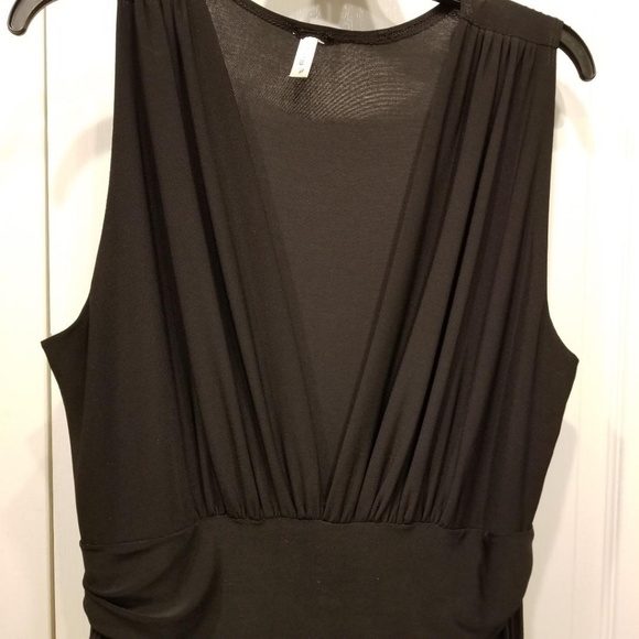 Black Knit V-Neck Sleeveless Jumpsuit NWOT - Picture 3 of 5